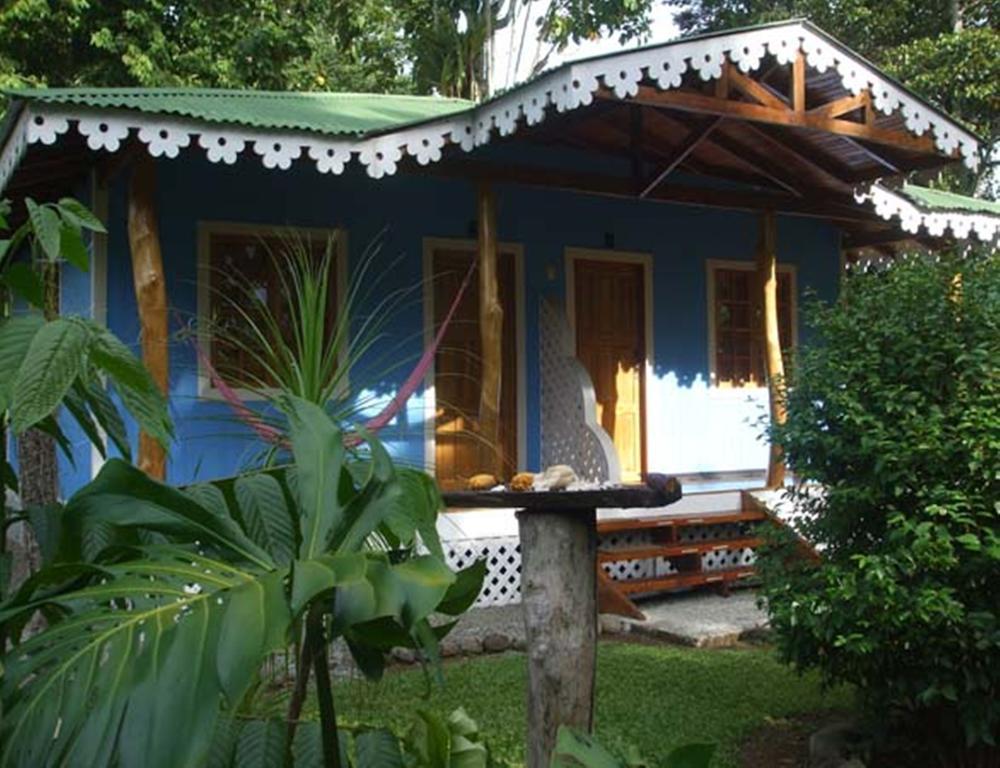 Ciudad Perdida Ecolodge Cahuita Exterior photo