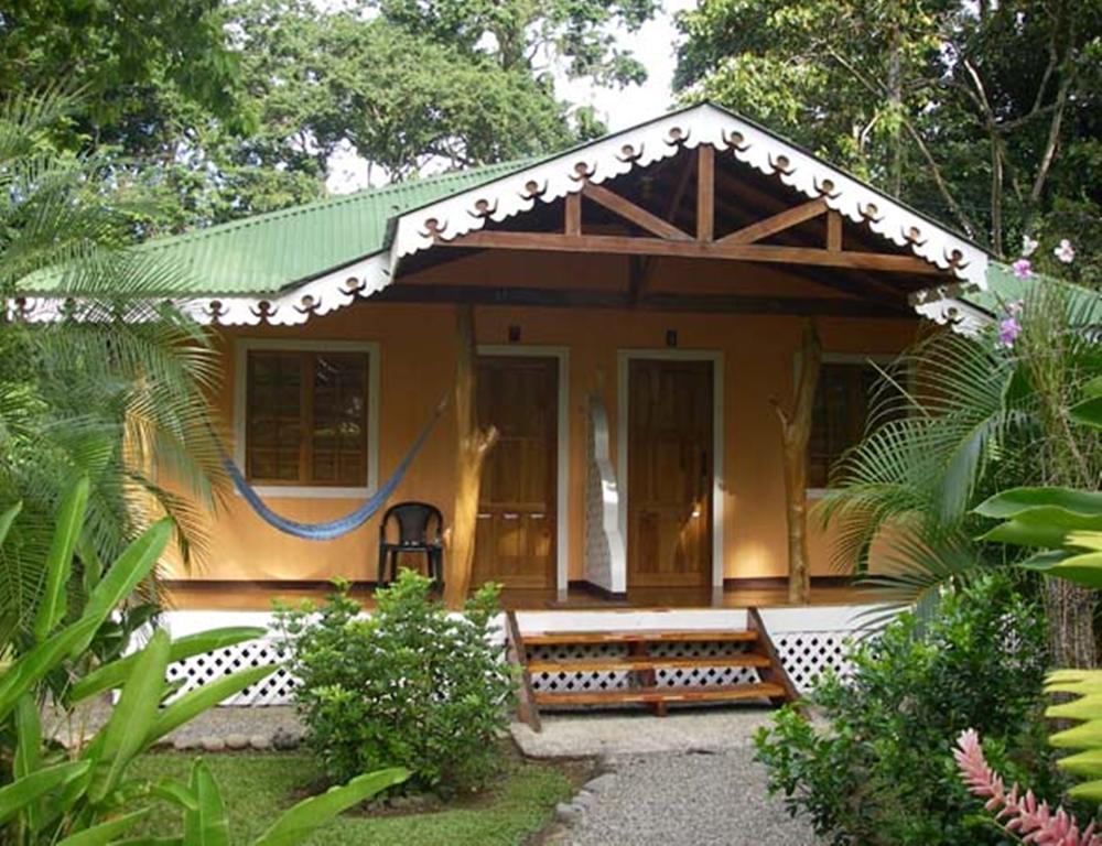 Ciudad Perdida Ecolodge Cahuita Exterior photo